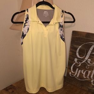 LIKE NEW! MODERN FIT SLEEVELESS SLAZENGER GOLF TENNIS TOP - Size M